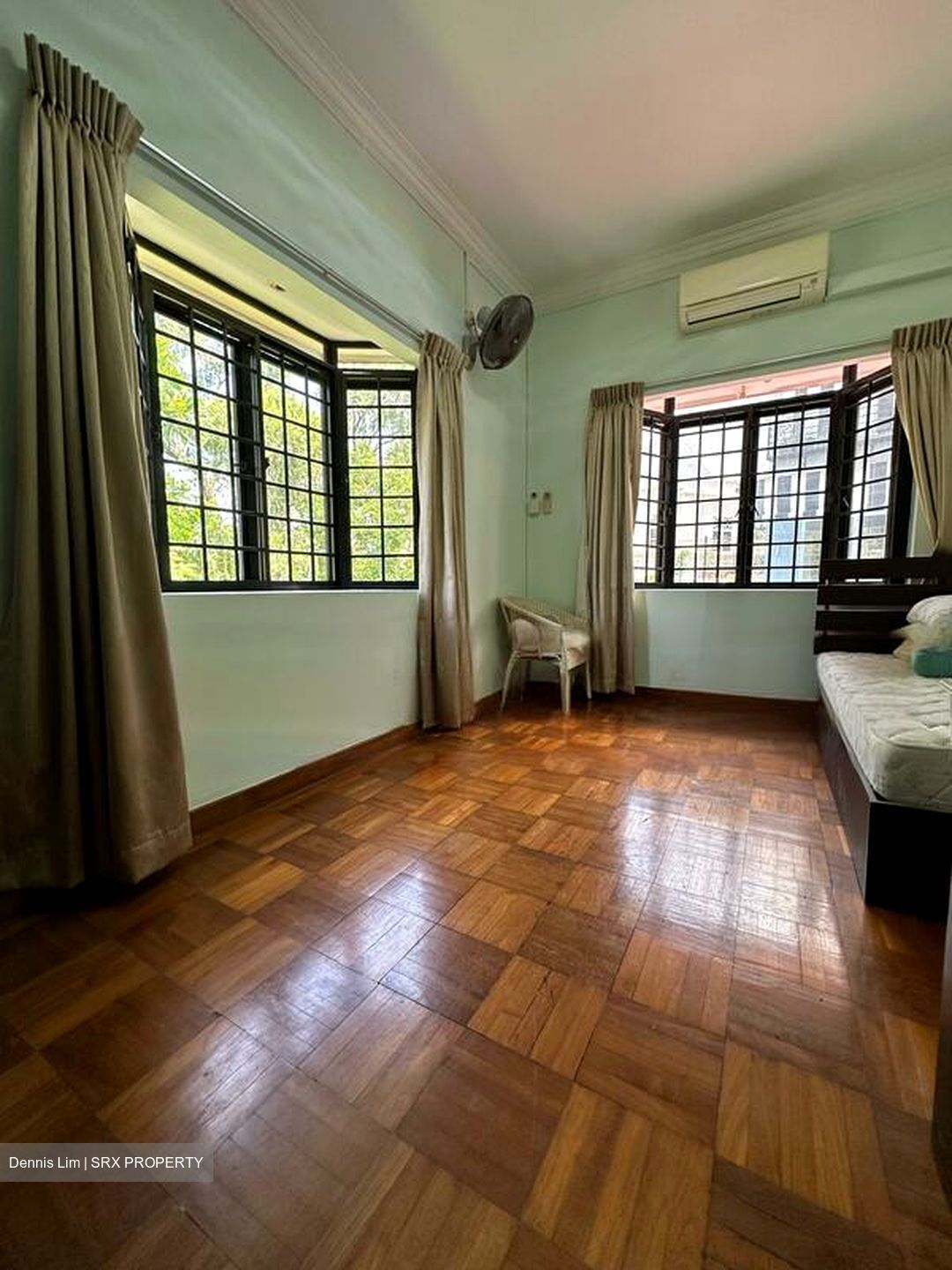 Jalan Kathi (D16), Semi-Detached #459396251